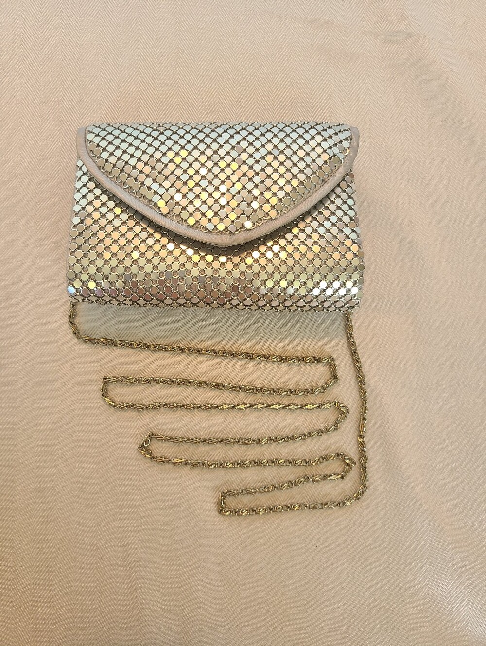 Silver metal mesh Crossbody Clutch – Elegant Evening Bag